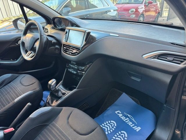PEUGEOT 208 usata, con Boardcomputer
