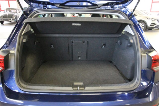 VOLKSWAGEN Golf usata, con Fari LED