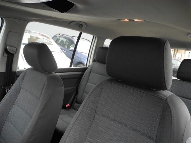 VOLKSWAGEN Touran usata 31