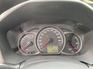 TOYOTA Yaris usata, con Volante multifunzione