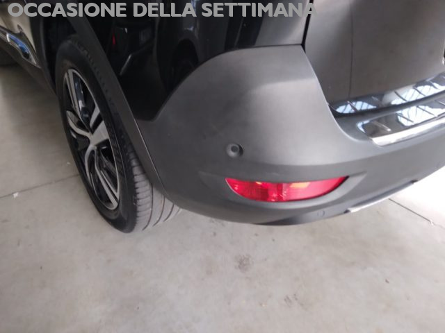 PEUGEOT 5008 usata, con Sensori di parcheggio posteriori
