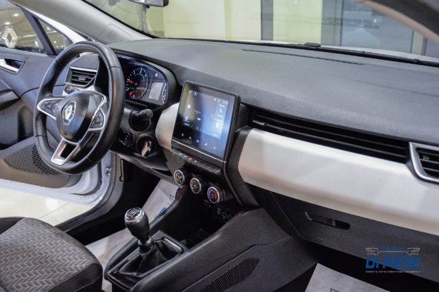 RENAULT Clio usata, con Touch screen
