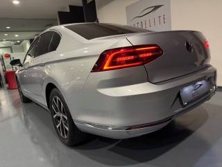 VOLKSWAGEN Passat usata, con Airbag Passeggero