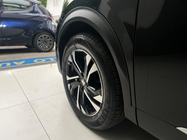 PEUGEOT 2008 usata, con Vetri oscurati