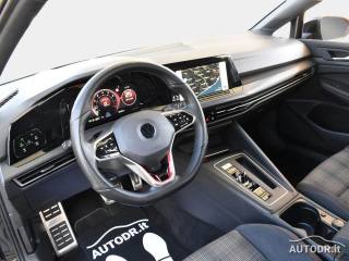 VOLKSWAGEN Golf usata, con Autoradio