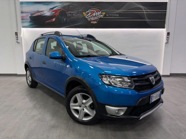 DACIA Sandero usata, con Autoradio