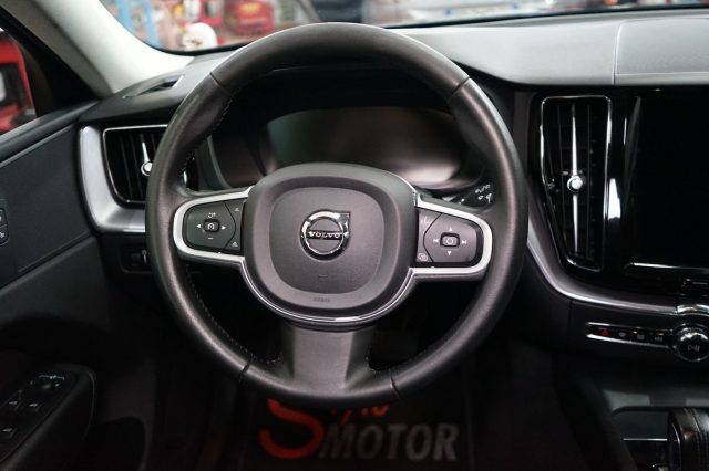VOLVO XC60 usata, con Specchietti laterali elettrici