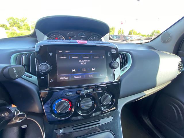 LANCIA Ypsilon usata, con Airbag testa
