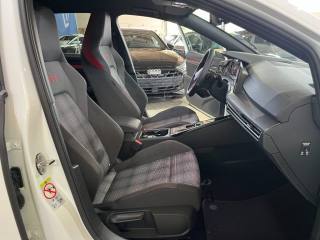 VOLKSWAGEN Golf usata, con Park Distance Control