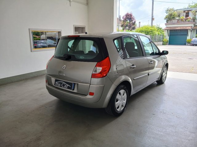 RENAULT Scenic usata, con Controllo trazione