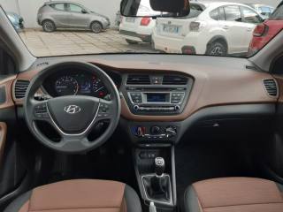 HYUNDAI i20 usata, con Alzacristalli elettrici