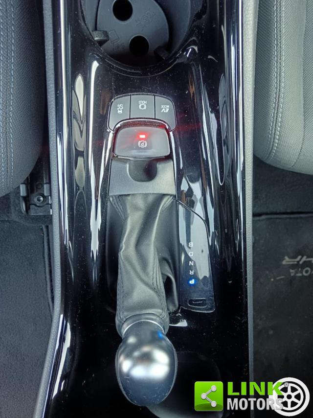 TOYOTA C-HR usata, con Airbag laterali