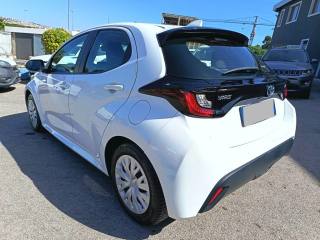 TOYOTA Yaris usata 6