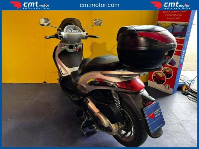 PIAGGIO Beverly 500 usata 5
