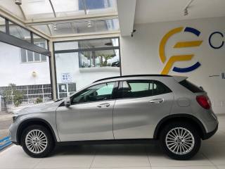 MERCEDES-BENZ GLA 180 usata, con Airbag Passeggero