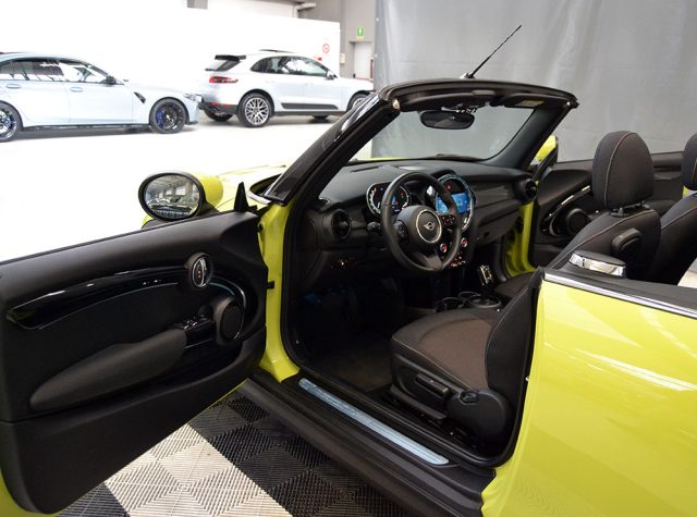 MINI Cabrio usata, con Airbag