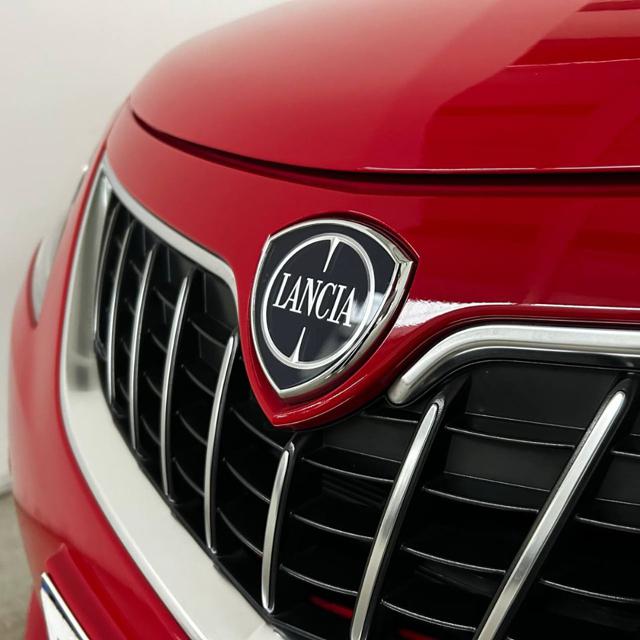 LANCIA Ypsilon usata, con Hill holder
