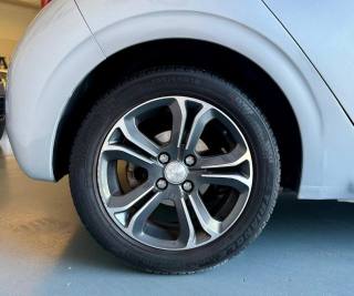 PEUGEOT 208 usata, con Controllo trazione