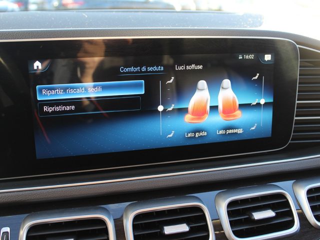 MERCEDES-BENZ GLE 300 usata, con Vetri oscurati