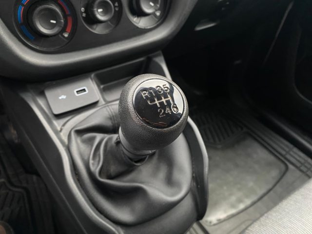 FIAT Doblo usata, con Volante multifunzione