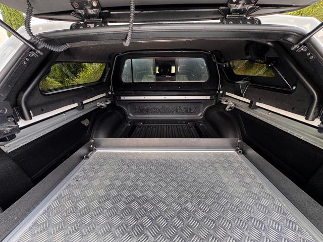 MERCEDES-BENZ X 250 usata, con Isofix