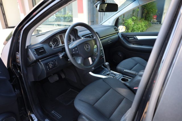 MERCEDES-BENZ B 180 usata, con Airbag laterali