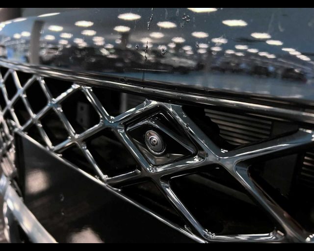 VOLKSWAGEN Tiguan usata, con Fari LED
