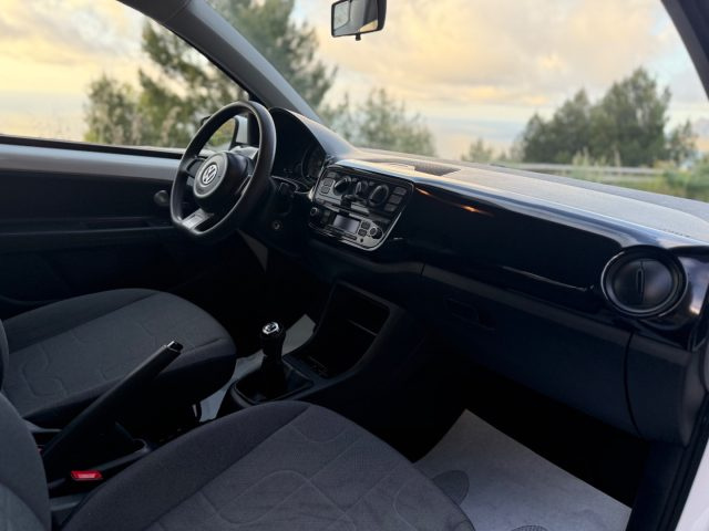 VOLKSWAGEN up! usata, con Fendinebbia