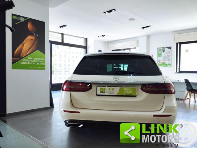 MERCEDES-BENZ E 220 usata, con Chiusura centralizzata