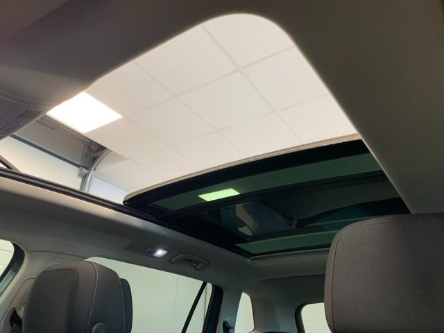 VOLKSWAGEN Tiguan Allspace usata, con Cerchi in lega