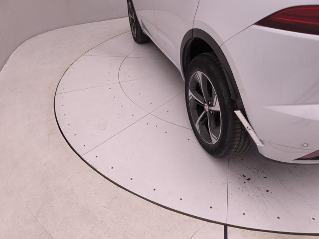 JAGUAR E-Pace usata, con Sensori di parcheggio posteriori