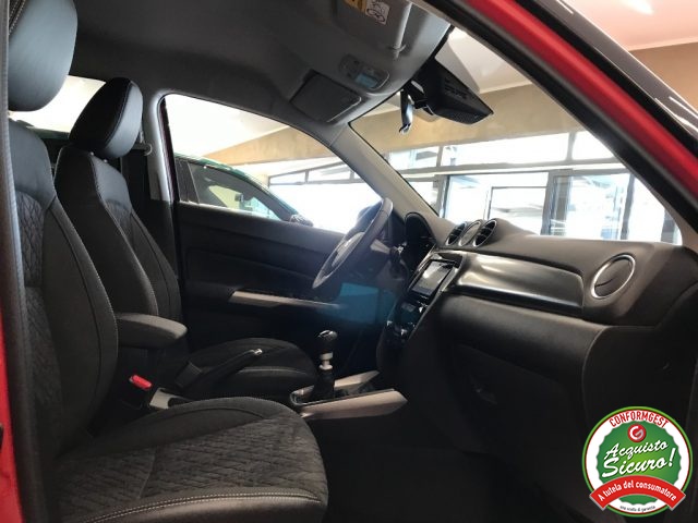 SUZUKI Vitara usata, con USB