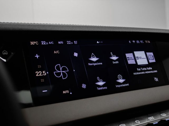 DS AUTOMOBILES DS 4 usata, con Regolazione elettrica sedili