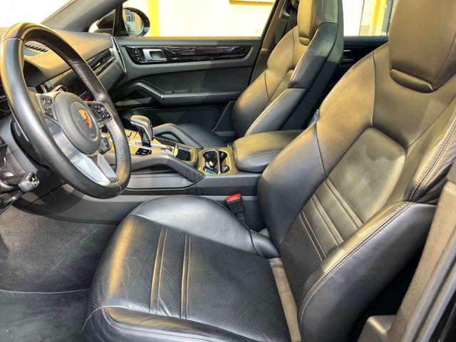 PORSCHE Cayenne usata, con Autoradio