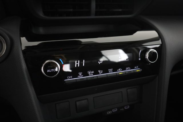 TOYOTA Yaris Cross usata 14