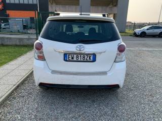 TOYOTA Verso usata, con Autoradio