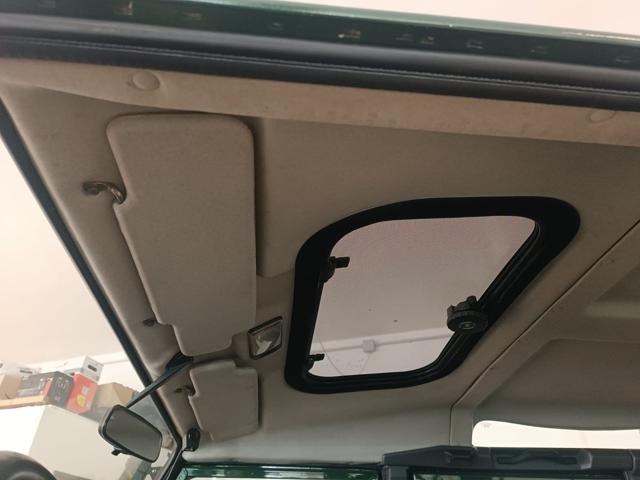 LAND ROVER Defender usata 18