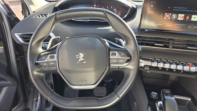 PEUGEOT 3008 usata, con USB