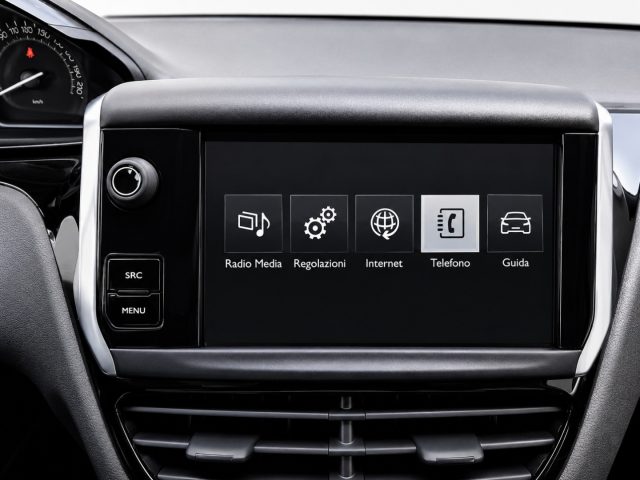 PEUGEOT 208 usata, con Controllo automatico clima