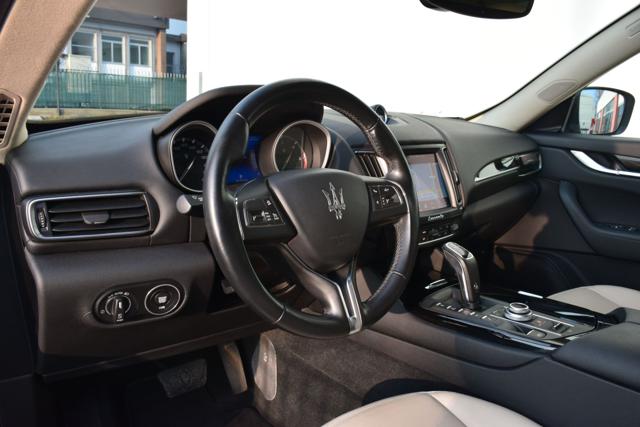 MASERATI Levante usata, con Fendinebbia