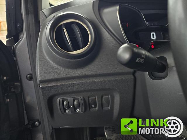 RENAULT Captur usata 26