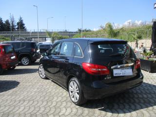MERCEDES-BENZ B 180 usata, con Alzacristalli elettrici