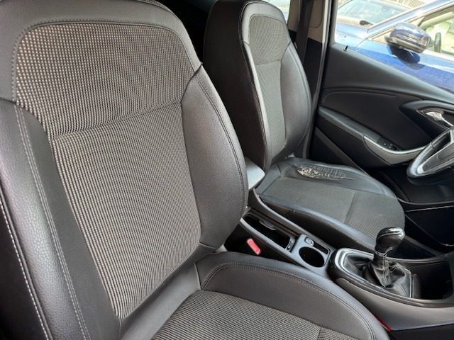 OPEL Astra usata, con Specchietti laterali elettrici