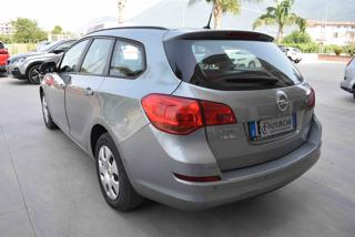 OPEL Astra usata, con Sedile posteriore sdoppiato