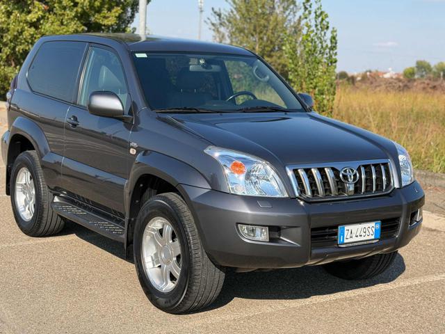 TOYOTA Land Cruiser usata, con Airbag laterali