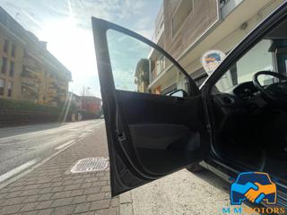 HYUNDAI i10 usata 32