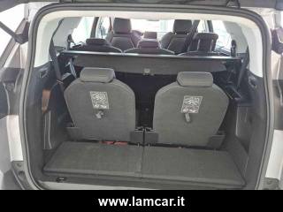 PEUGEOT 5008 usata, con Sistema di navigazione