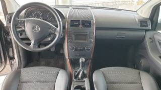 MERCEDES-BENZ A 160 usata, con Chiusura centralizzata