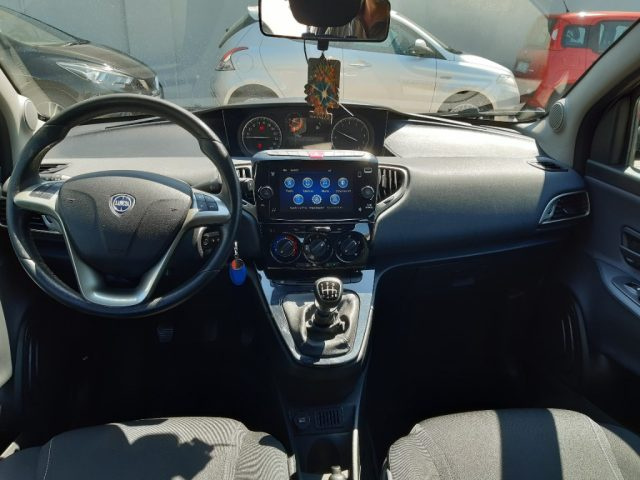 LANCIA Ypsilon usata, con Autoradio