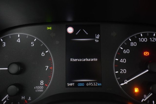 TOYOTA Yaris usata 6